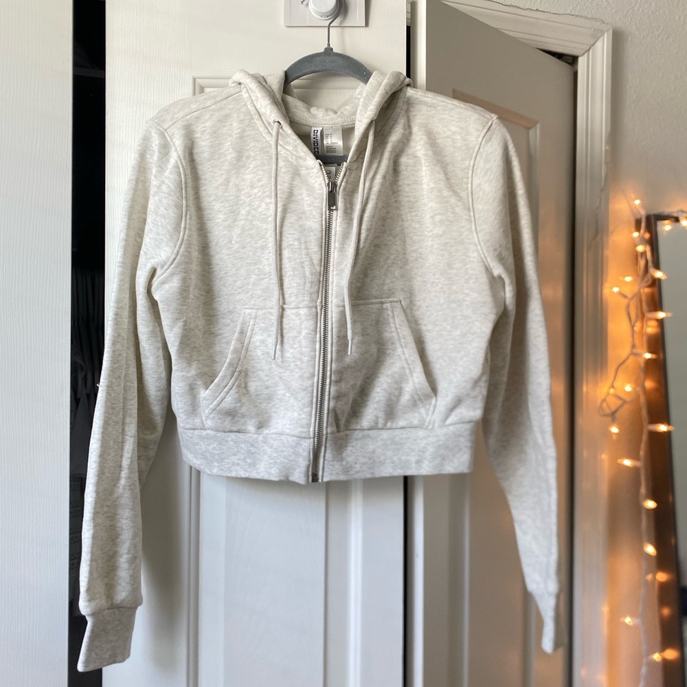 Brand New H&M Light Heather Gray Medium Cropped Jacket